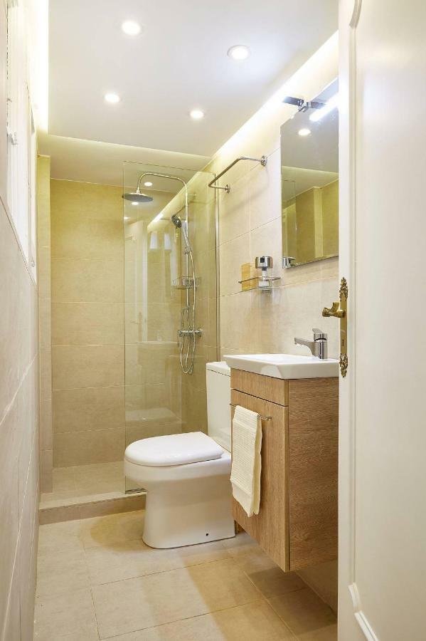 Chloe Boutique Apartments Metropolis Ateny Zewnętrze zdjęcie
